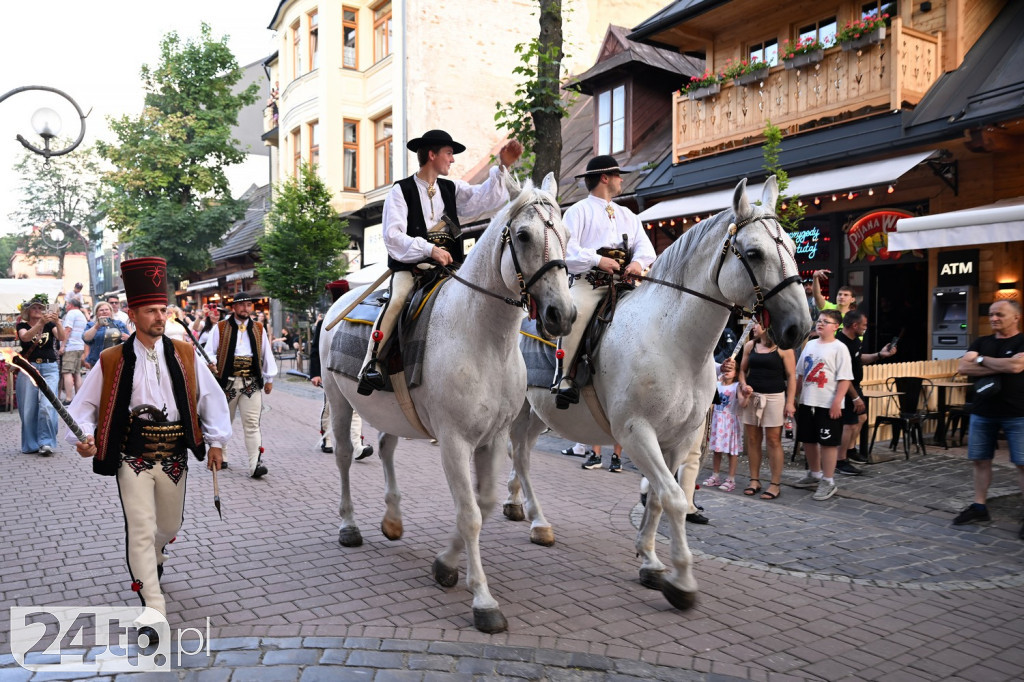 Przemarsz zbójników