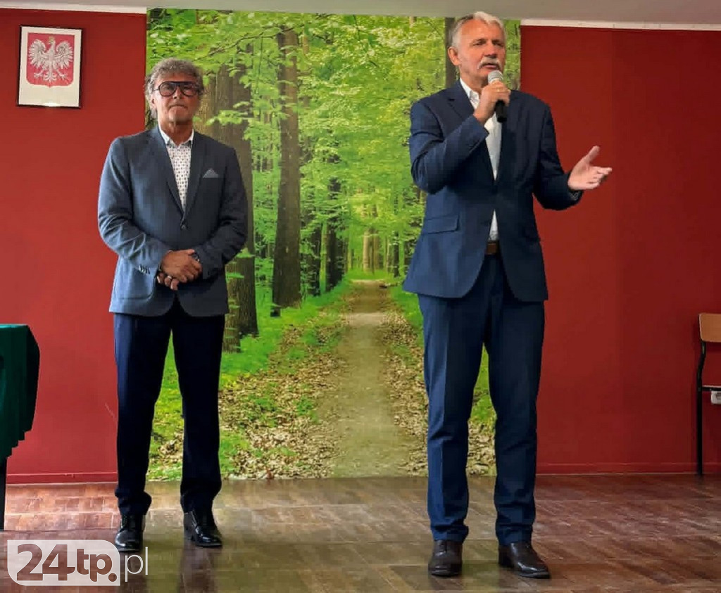 Nagrody dla prymusów na koniec roku szkolnego
