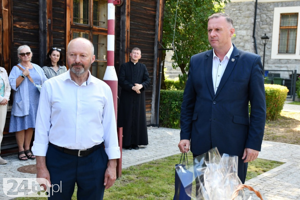 Nagrody dla prymusów na koniec roku szkolnego
