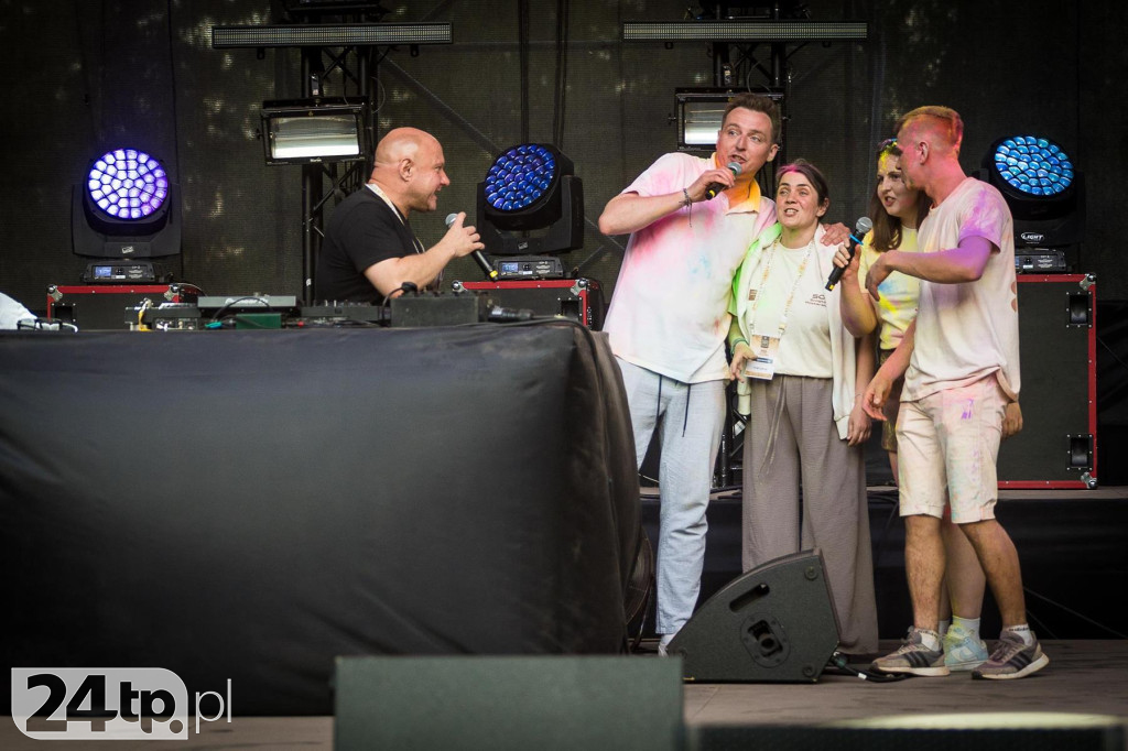 Farbowano Potańcówka u Królowej – wieczor DJ-ów w Lipnicy Wielkiej