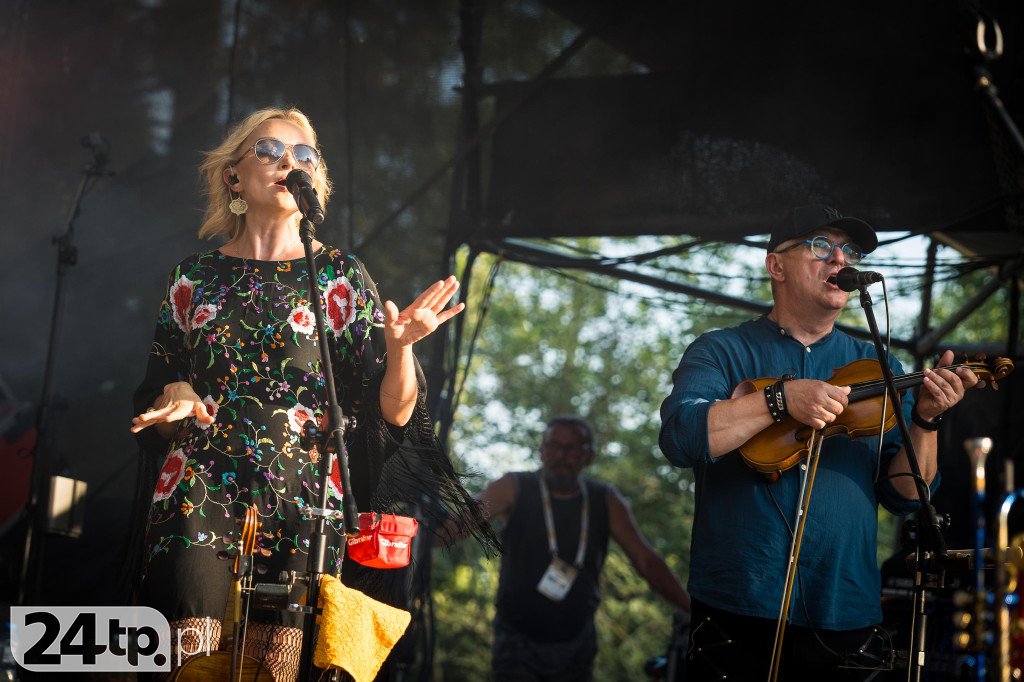 Korowód, taniec na 50 par i koncert Golec uOrkiestry.