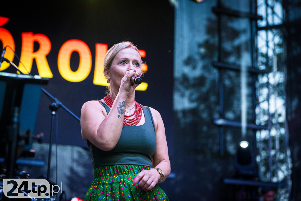 Korowód, taniec na 50 par i koncert Golec uOrkiestry.