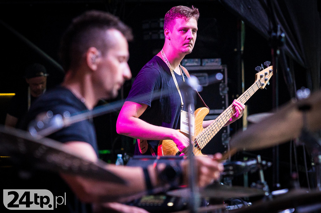 Korowód, taniec na 50 par i koncert Golec uOrkiestry.