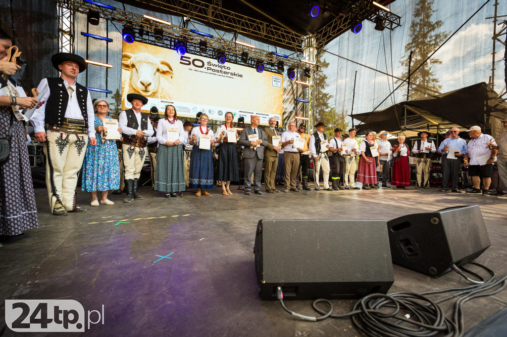 Korowód, taniec na 50 par i koncert Golec uOrkiestry.