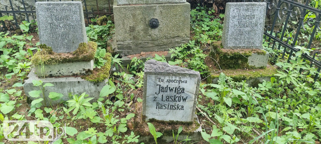 Te groby na Pęksowym Brzyzku wołają o ratunek