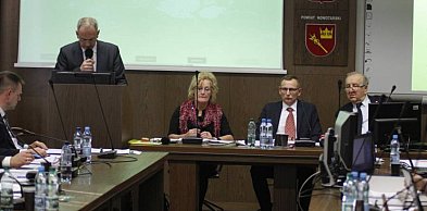 Zgrzyty w radzie powiatu nowotarskiego