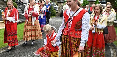 Ratułów. Słońce zaświeciło, górale wyszli na procesje