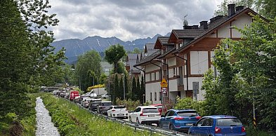 Zakopane: Stoimy w weekendowych korkach (WIDEO)