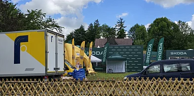 Na Równi Krupowej powstało miasteczko kolarskie. W niedzielę utrudnienia