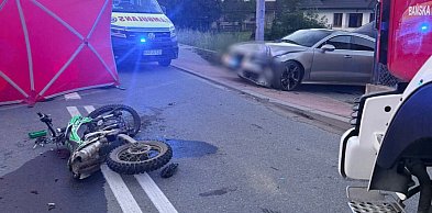 14-latek ciężko poszkodowany w zderzeniu motocykla i samochodu osobowego