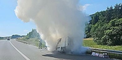 Na zakopiance palił się samochód