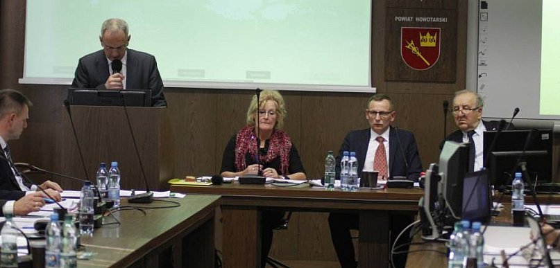 Zgrzyty w radzie powiatu nowotarskiego