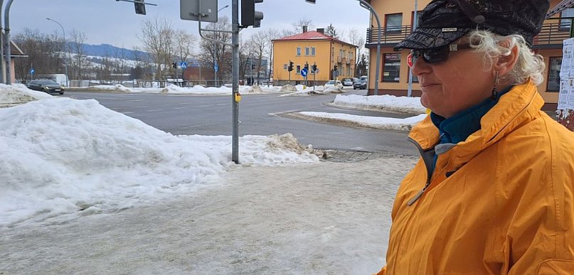 Spacer w ciemności. W roli przewodnika Barbara Sowińska