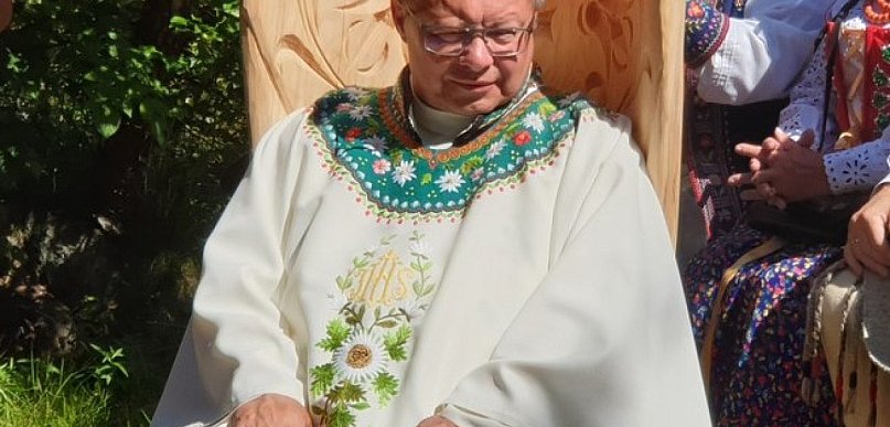  Składka z tacy kościelnej 1 lutego dla Kijowa. Decyzja kard. Grzegorza…