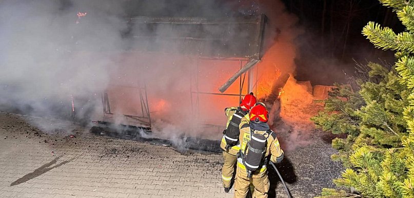 Otwarty pożar budynku gospodarczego w Kościelisku