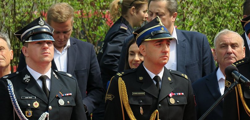  By liczba powrotów była taka sama jak wyjazdów. Najlepsze życzenia dla…