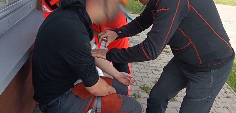Turysta uderzony blokiem skalnym w Tatrach Słowackich