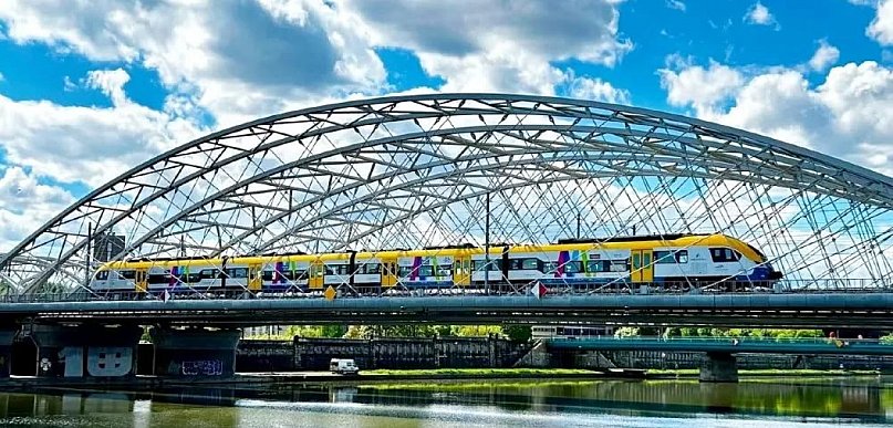 Pociągiem za złotówkę w Małopolsce