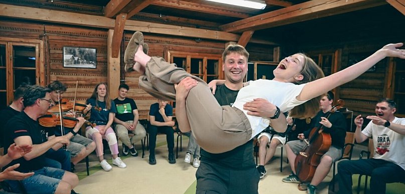 Zespół "Orawiacy" w Bazie Lubogoszcz