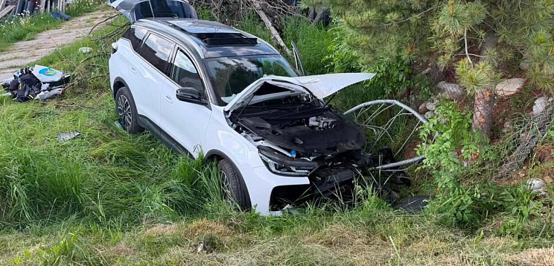Wypadek w Czarnej Górze. Dwie osoby ranne
