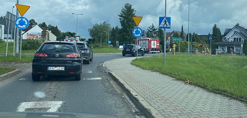 Awaria ciężarówki przy rondzie Jana Pawła II w Nowym Targu